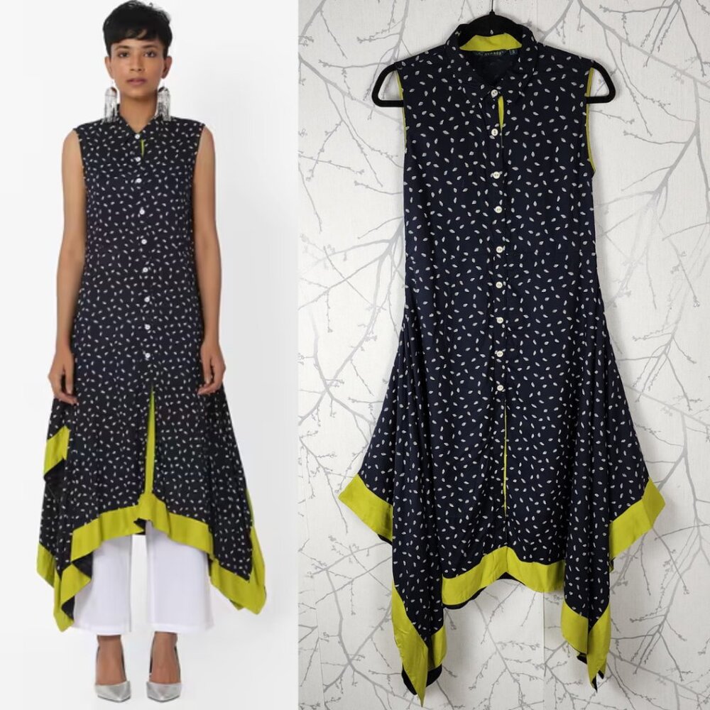 Avaasa Navy Printed 100% Cotton Hankie Hem Kurta Tunic